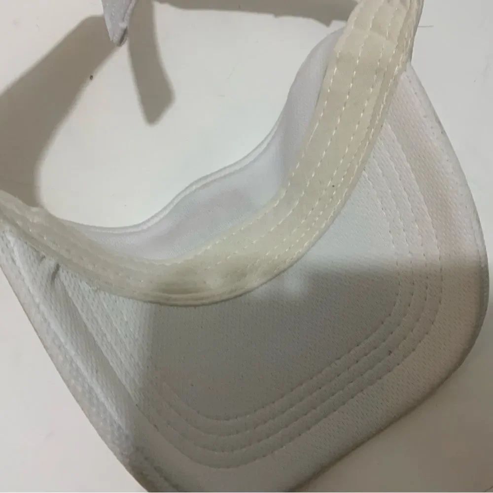Superman visor hat - Picture 3 of 3